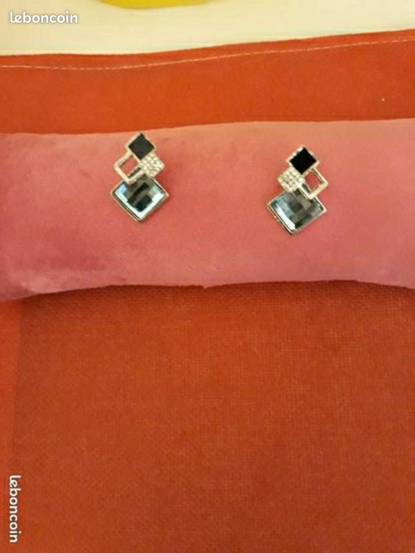 Boucles d'oreilles chics losanges cristal swarovski (image 2)