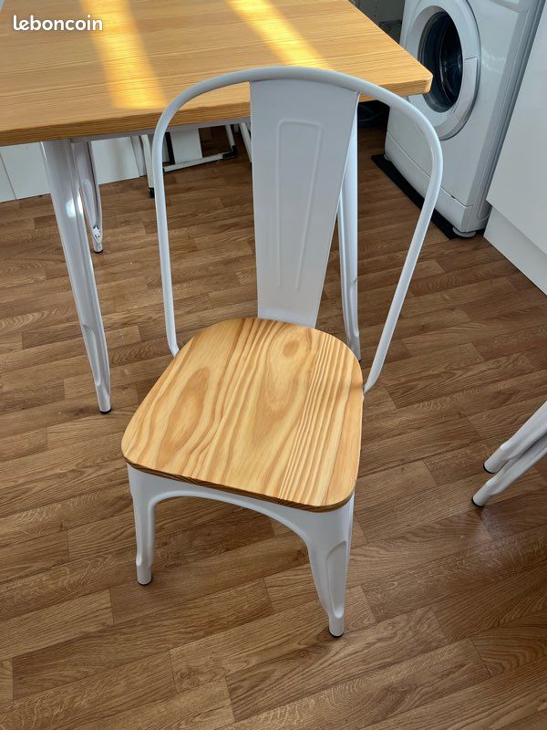 Table et chaises (image 2)