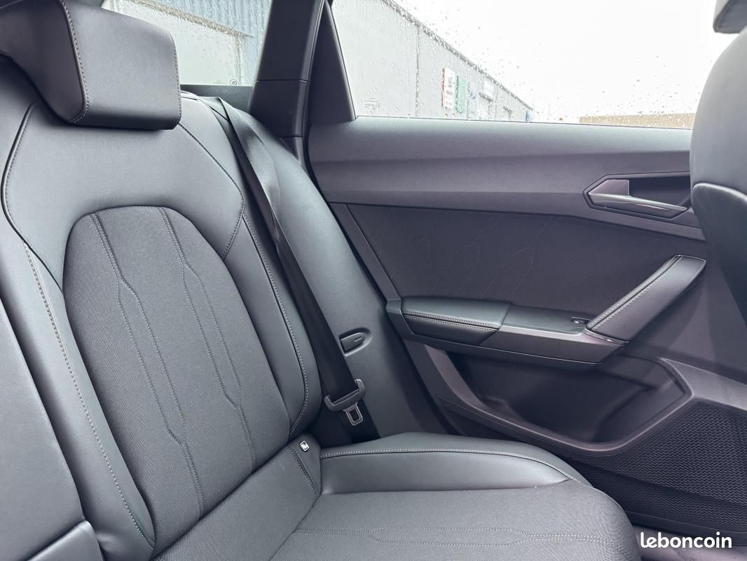 Cupra Leon SPORTSTOURER 1.5 eTSI Hybrid 150 ch DSG7 V (image 22)