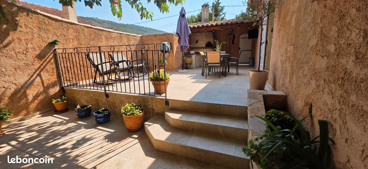 Maison 4 pièces 100 m² · à Aubagne · 100 m² · 390 000 €