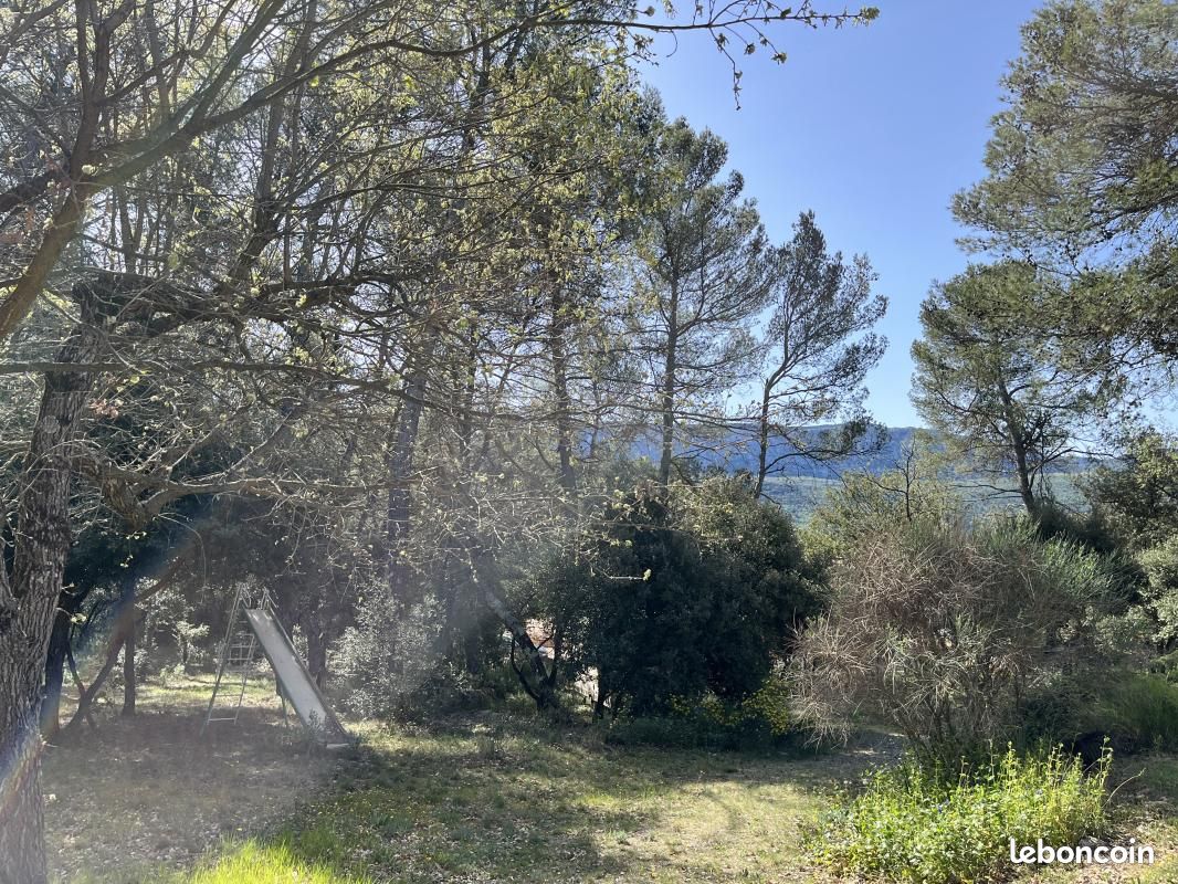 Terrain 2 000 m² Nans Les Pins · à Nans-les-Pins · 270 000 €