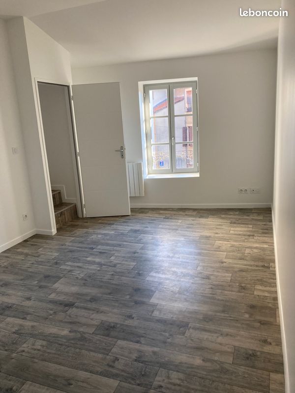 Appartement 2 pièces 45 m² · à Neuville-sur-Saône · 45 m² · 730 €/mois