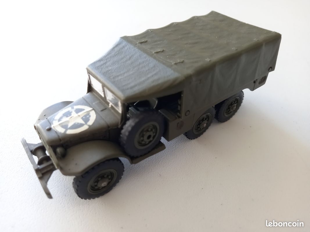 La bâche sable du Dodge 6x6 militaire en miniature de Solido au 1/50e