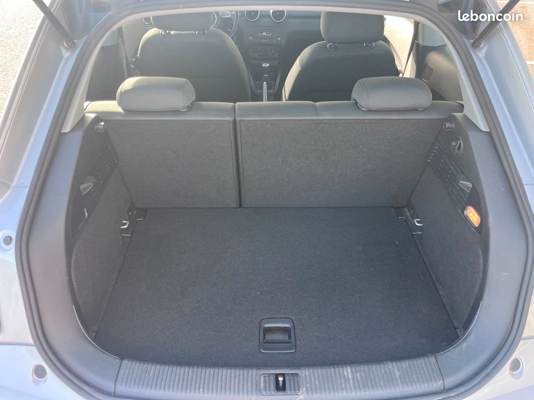 Audi a1 1.6 tdi 90 ch ambiente (image 30)