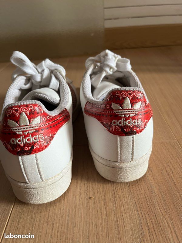 Adidas Superstar Bandana Rouge  Taille 36 2/3 - Chaussures