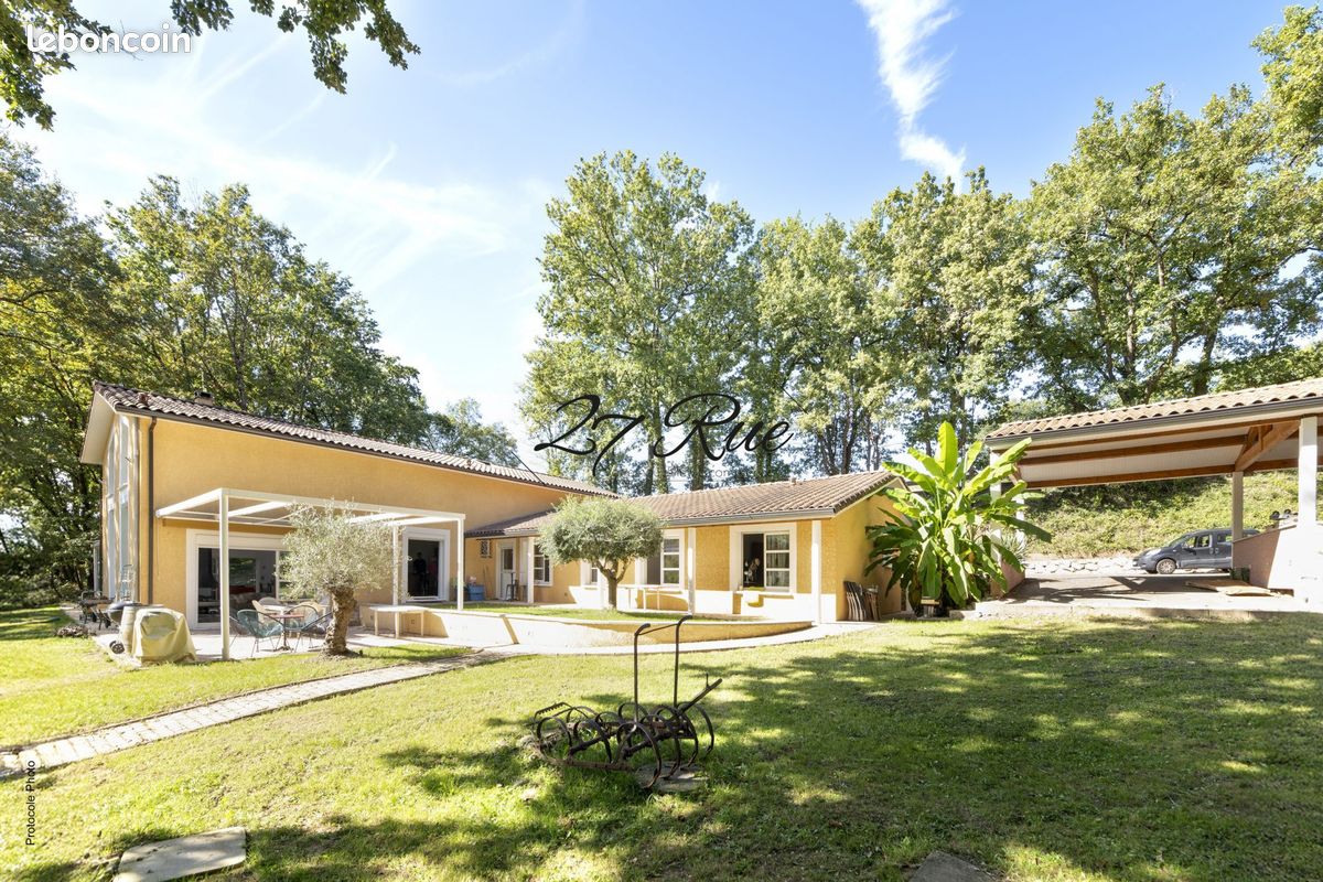 Maison 9 pièces 385 m² · à Bessières · 385 m² · 799 000 €