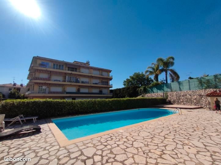 Appartement 1 pièce 25 m² · à Villeneuve-Loubet · 25 m² · 850 €