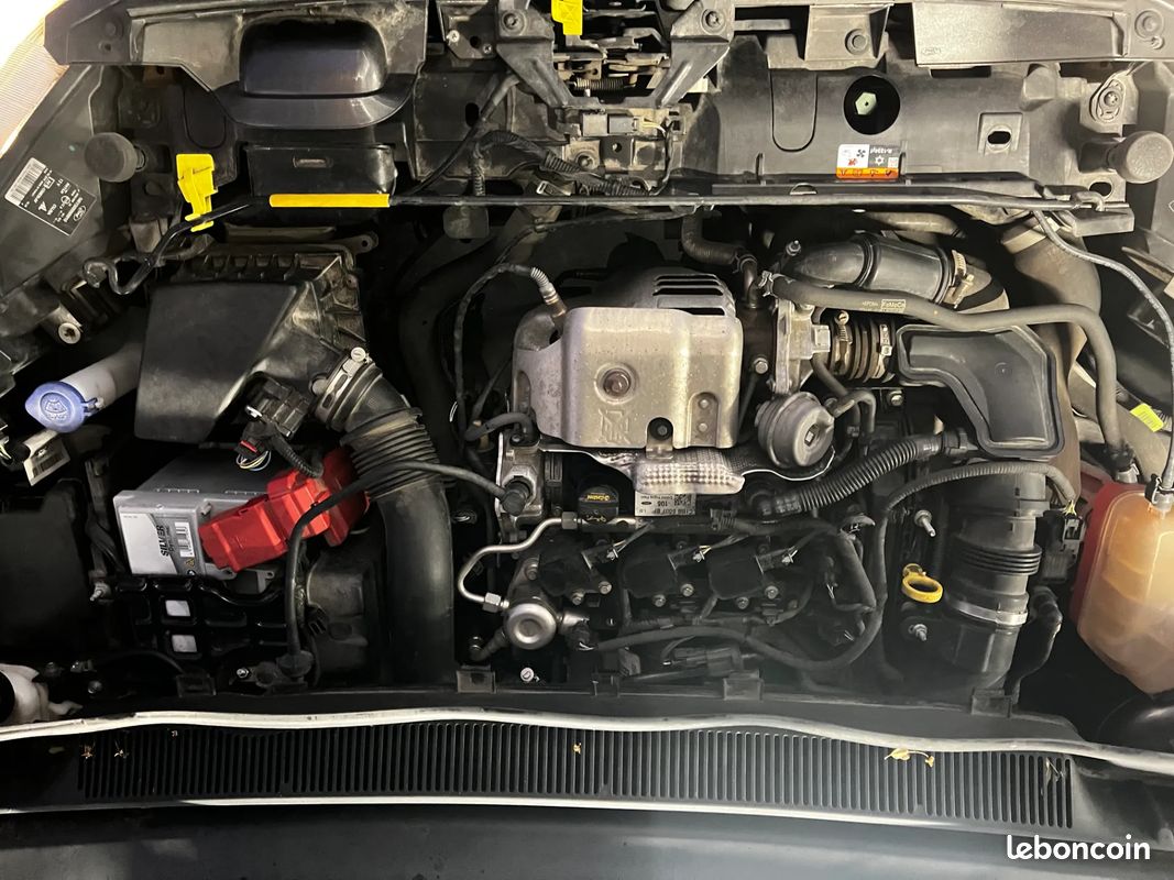 FORD B-MAX 100ch TITANIUM - Radar recul - Bluetooth - (image 25)
