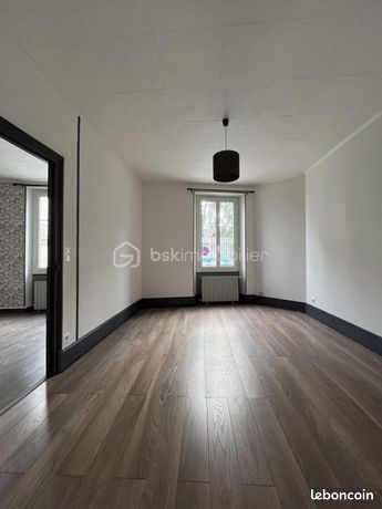 https://img.leboncoin.fr/api/v1/lbcpb1/images/49/95/37/4995373b1267182461991815502c666203673932.jpg?rule=ad-image