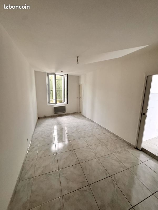 Appartement 2 pièces 30 m² · à Solliès-Pont · 30 m² · 560 €/mois