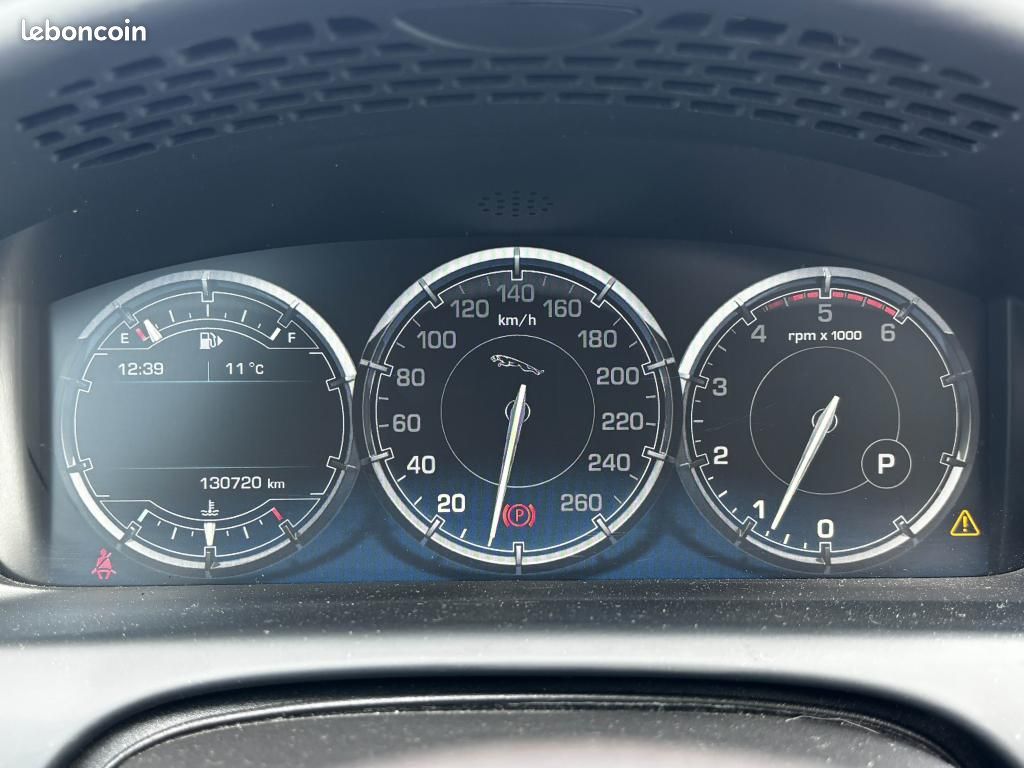 JAGUAR XJ Courte - 3.0 D V6 - 275ch - BVA 8 - Luxe Premium Phase 1 - Garantie 12 mois (image 11)
