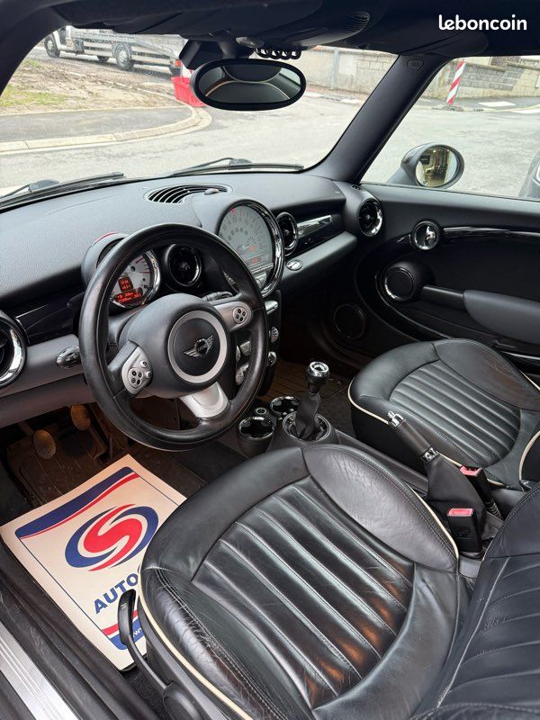Mini cooper / 1.6 hdi 110 chv / siège chauffants / régulateur de vitesse / climatisation / limitateur de vitesse / radar de recul / très propre / (image 4)