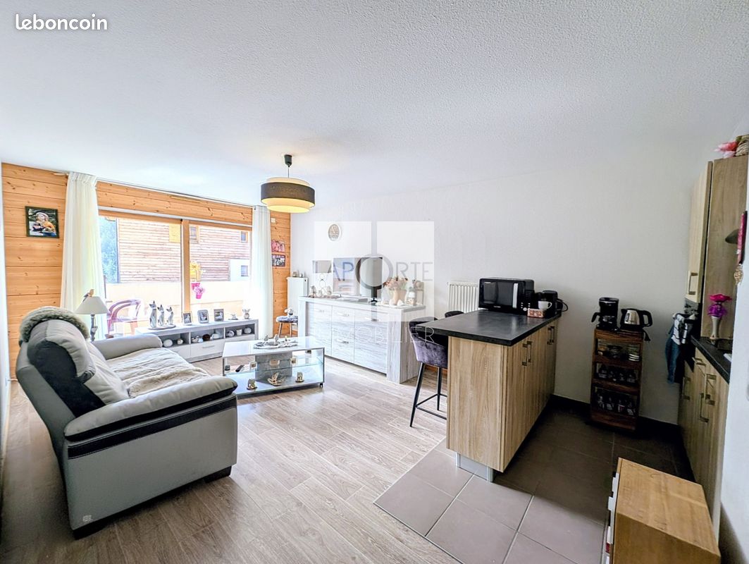 Appartement 2 pièces 49 m² · à Saint-Jean-de-Sixt · 49 m² · 294 000 €