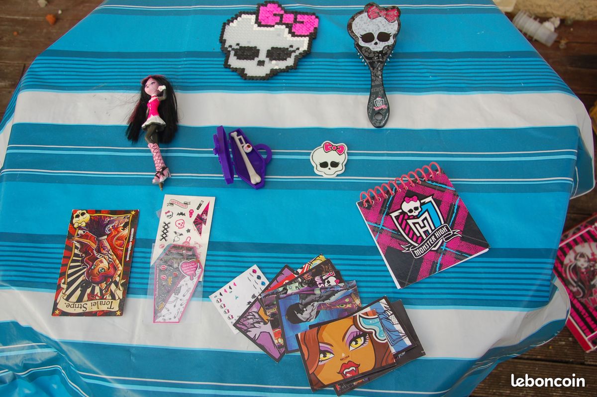 POUPEE MONSTER HIGH STYLO BROSSE MONSTER HIGH(apis (image 1)