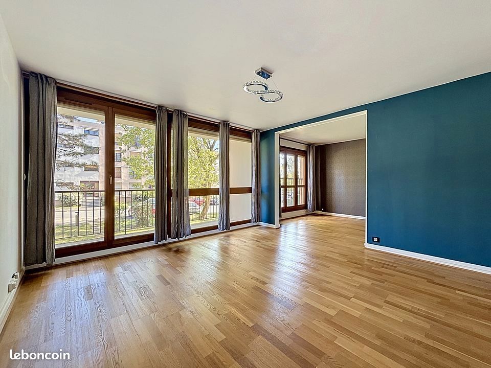 Appartement 4 pièces 80 m² · à Villecresnes · 80 m² · 235 000 €