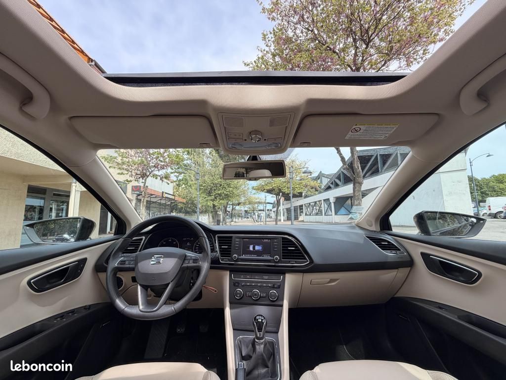 SEAT LEON 1.6 TDI 105ch CR Style / Toit Ouvrant - Distribution OK (image 12)
