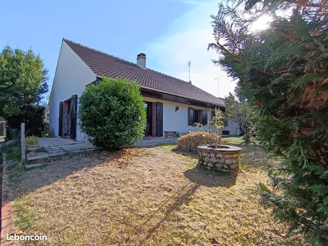 Maison 4 pièces 157 m² · à Boiscommun · 157 m² · 170 000 €
