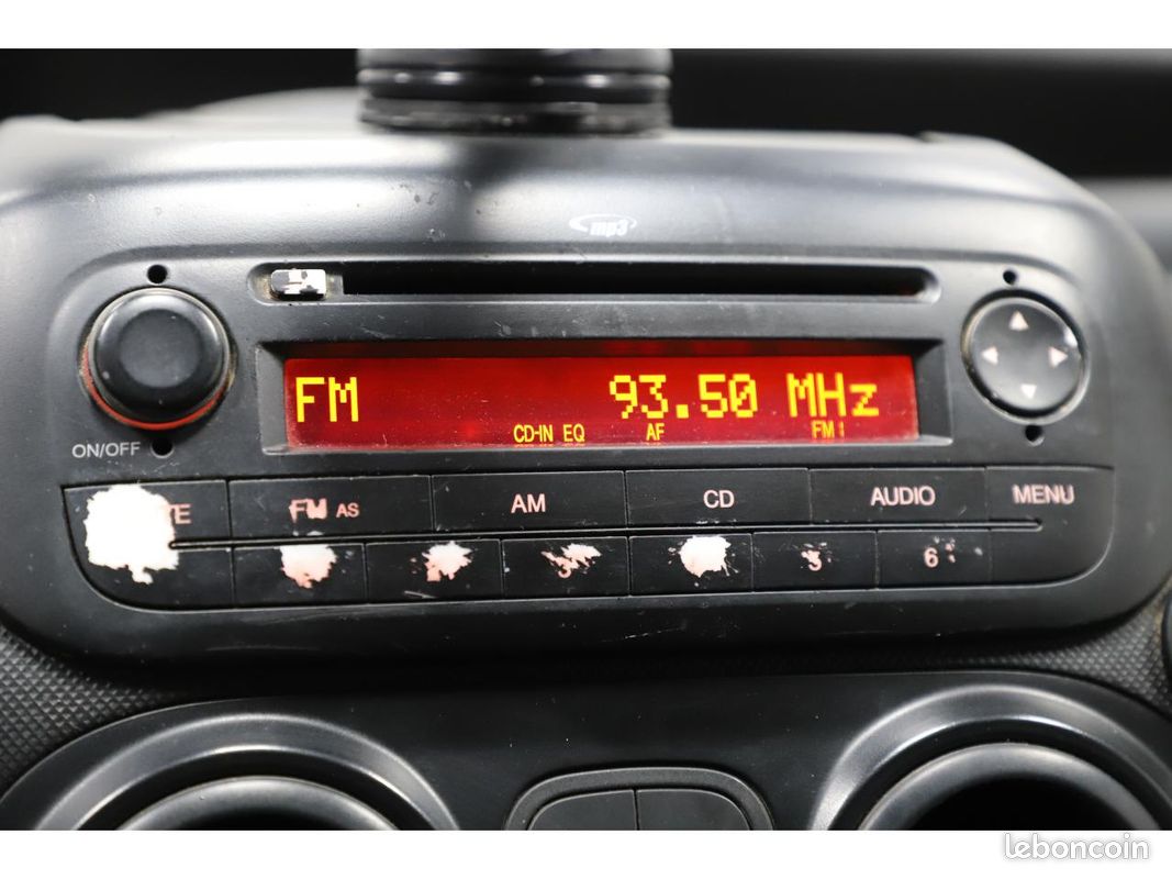 CITROEN NEMO 1.4 HDi 70 FOURGON Business (image 18)