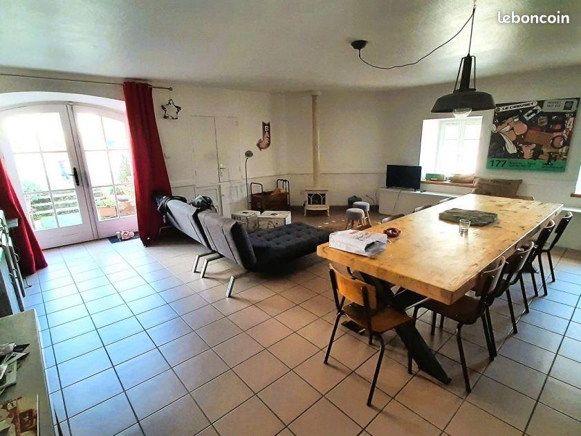 Maison de village en pierre (image 6)