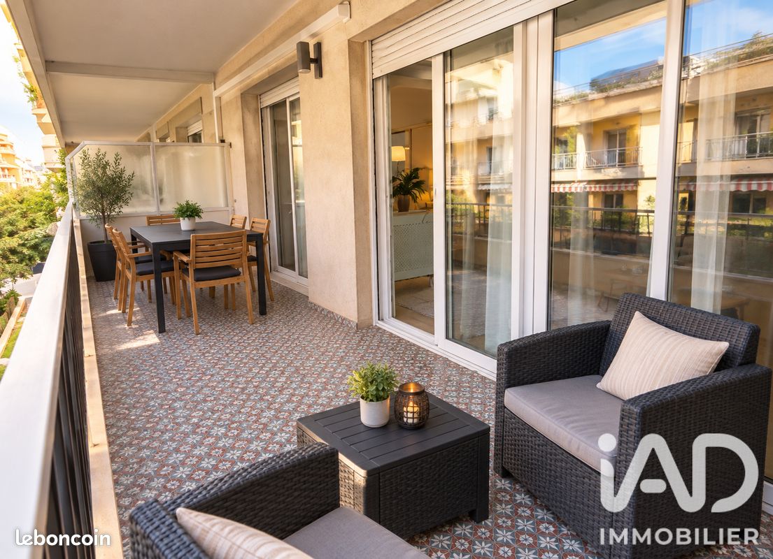 Appartement 2 pièces 52 m² · à Nice · 52 m² · 355 000 €