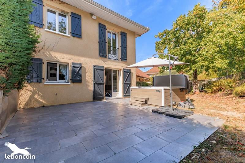 Maison 5 pièces 82 m² · à Lons · 82 m² · 272 000 €