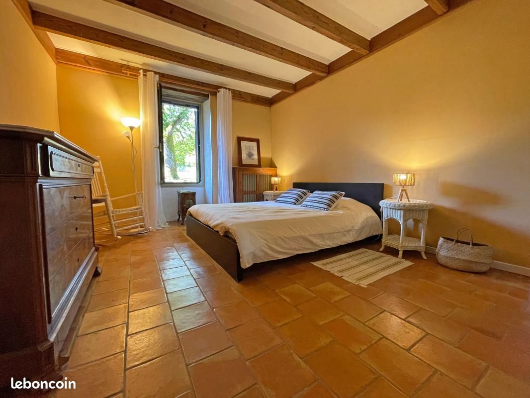 Propriété 11 pièces 247 m² (image 8)