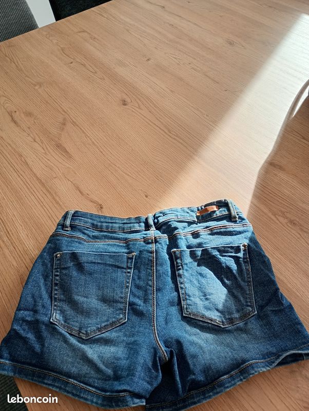 Short femme taille 38 (image 2)