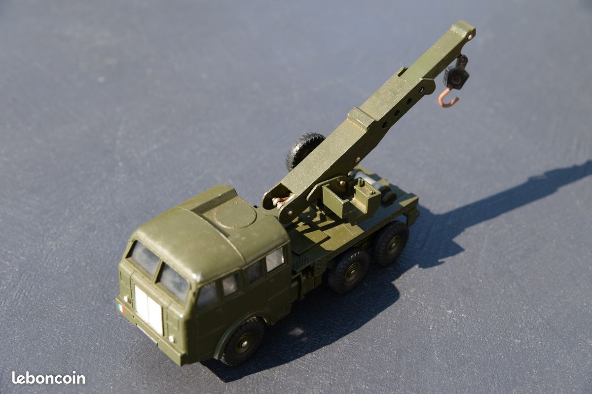 DINKY TOYS, camion berliet grue militaire complet version N1 vitrage et