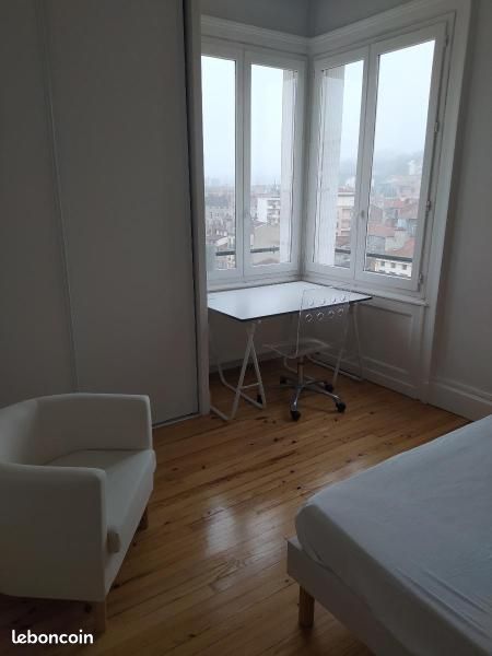 Appartement 2 pièces 43 m² · à Saint-Étienne · 43 m² · 720 €