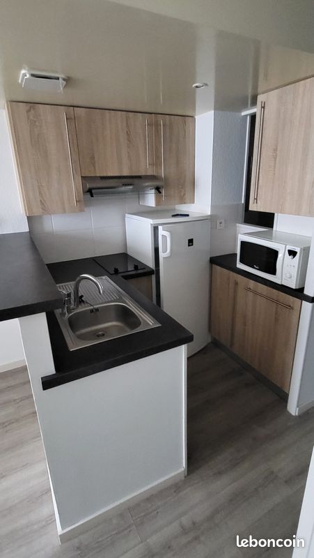 Appartement 1 pièce 28 m² · à Saintes · 28 m² · 470 €/mois