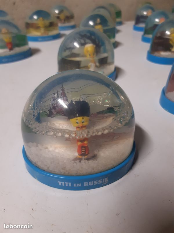 Boule à Neige Décorative "Angleterre" Avec Titi - Souvenir Pays Du Monde - Occasion