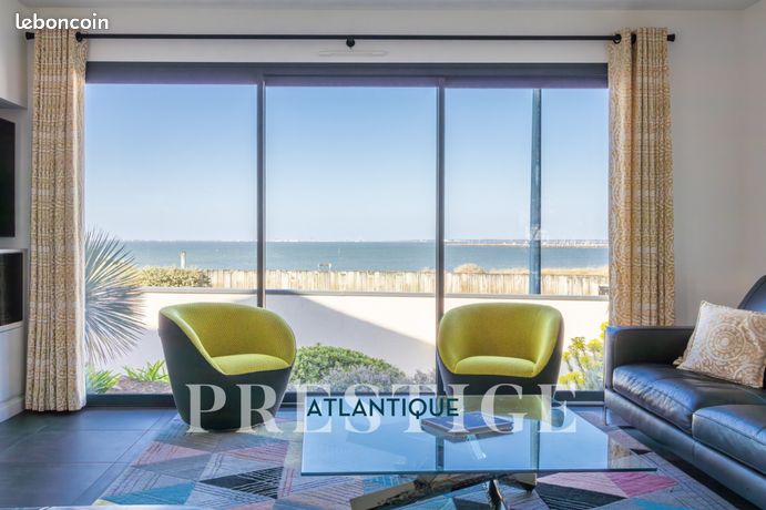 Villa 8 pièces 350 m²
