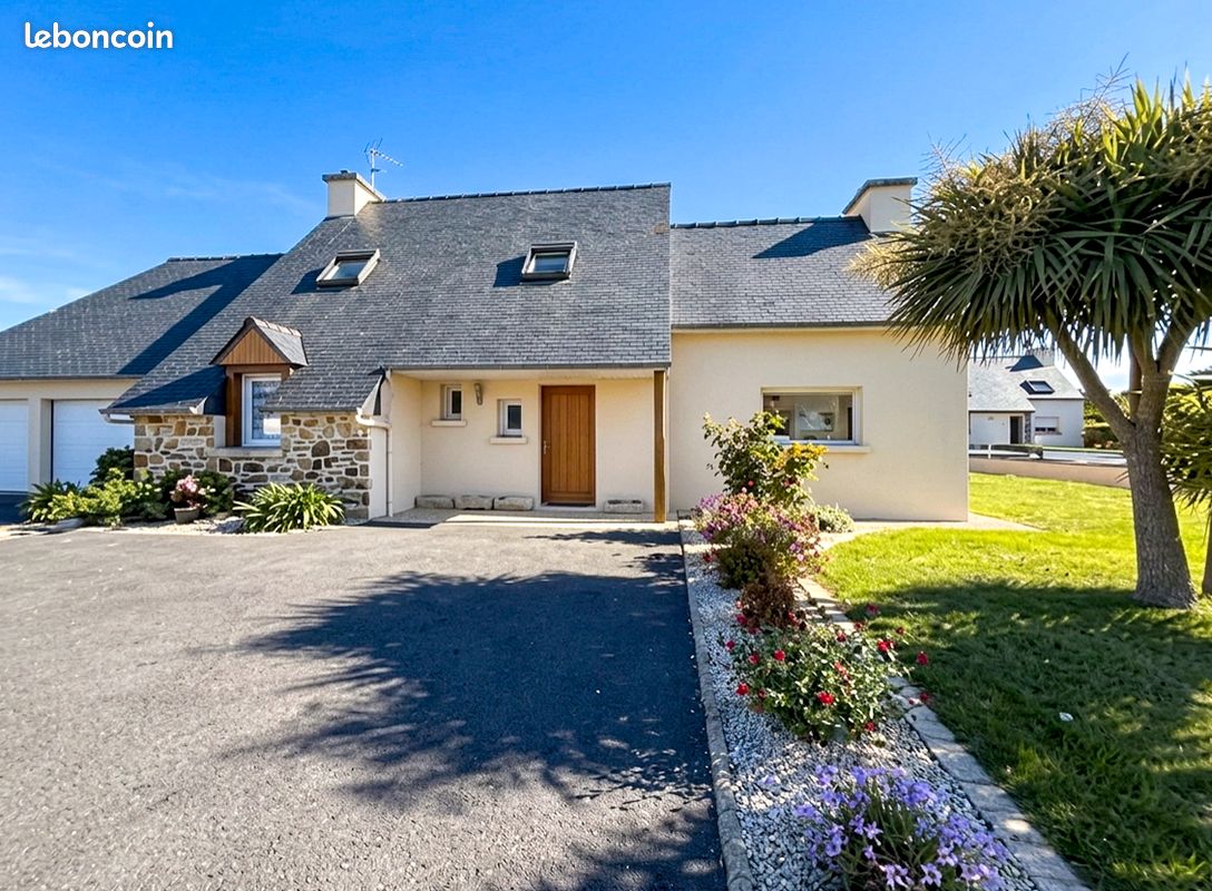 Maison 8 pièces 130 m² · à Yffiniac · 130 m² · 320 000 €