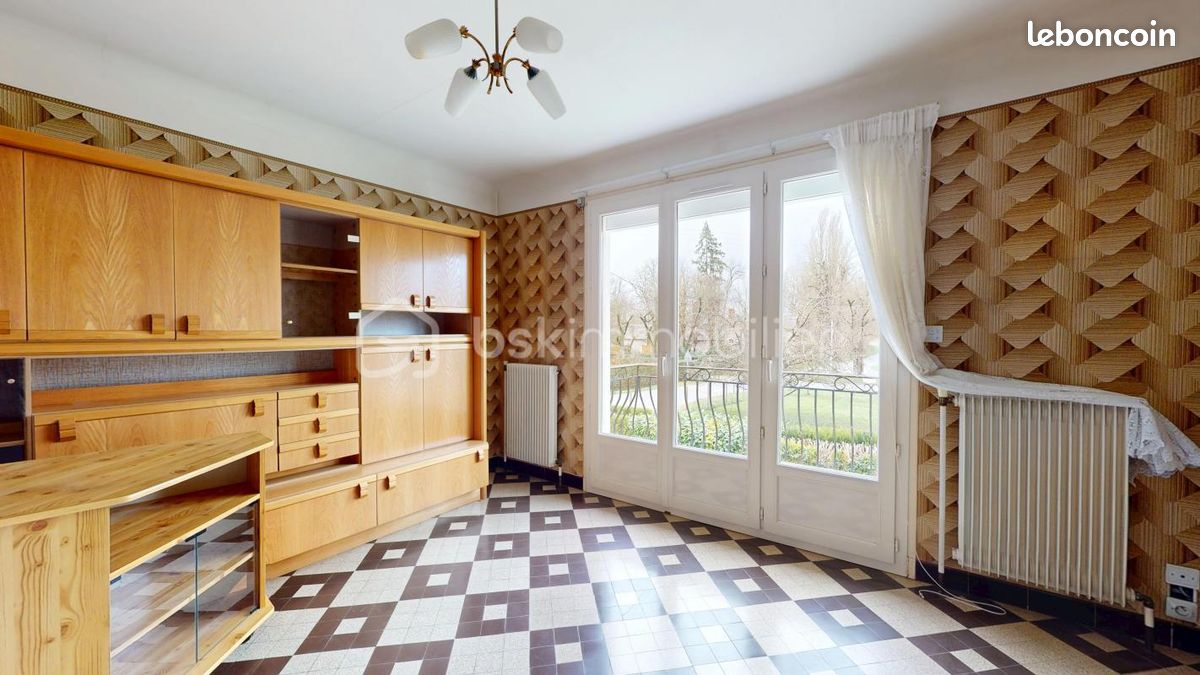Maison 5 pièces 86 m² · à Moulins-sur-Yèvre · 86 m² · 99 900 €