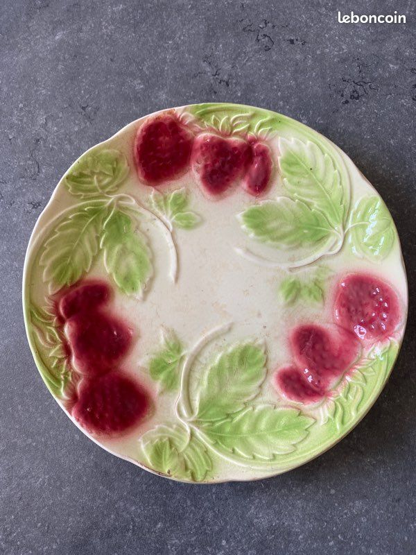 Assiette en Barbotine (image 1)