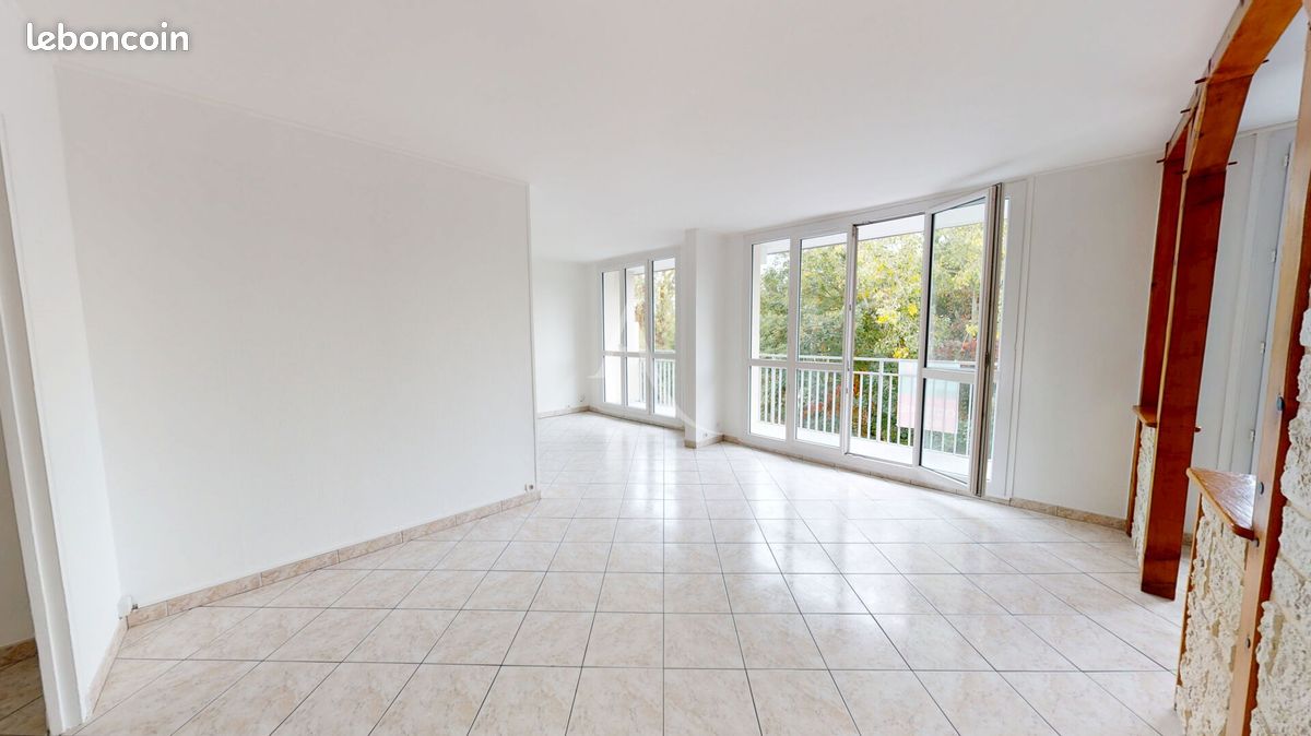 Appartement 4 pièces 82 m² · à Chilly-Mazarin · 82 m² · 1 190 €/mois