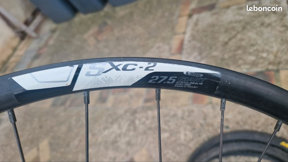 Roue avant giant sxc2 15x100 Équipements vélos