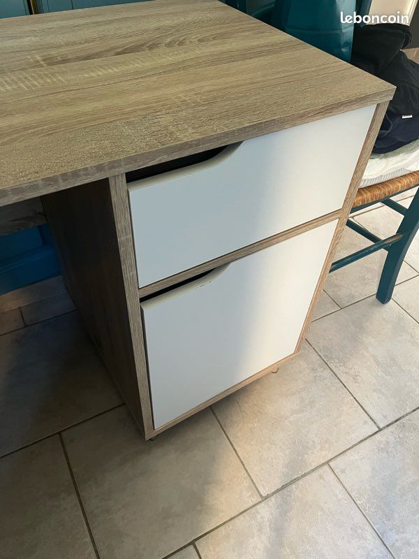 Bureau en bois (image 5)