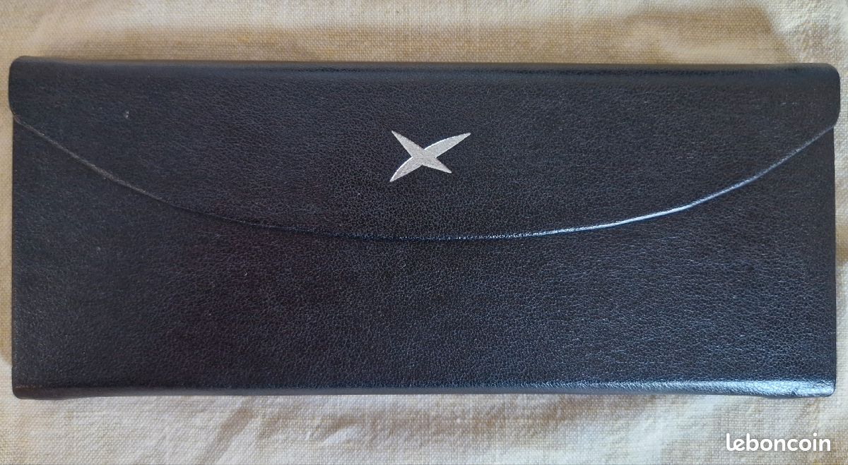 Étui à lunettes (image 1)