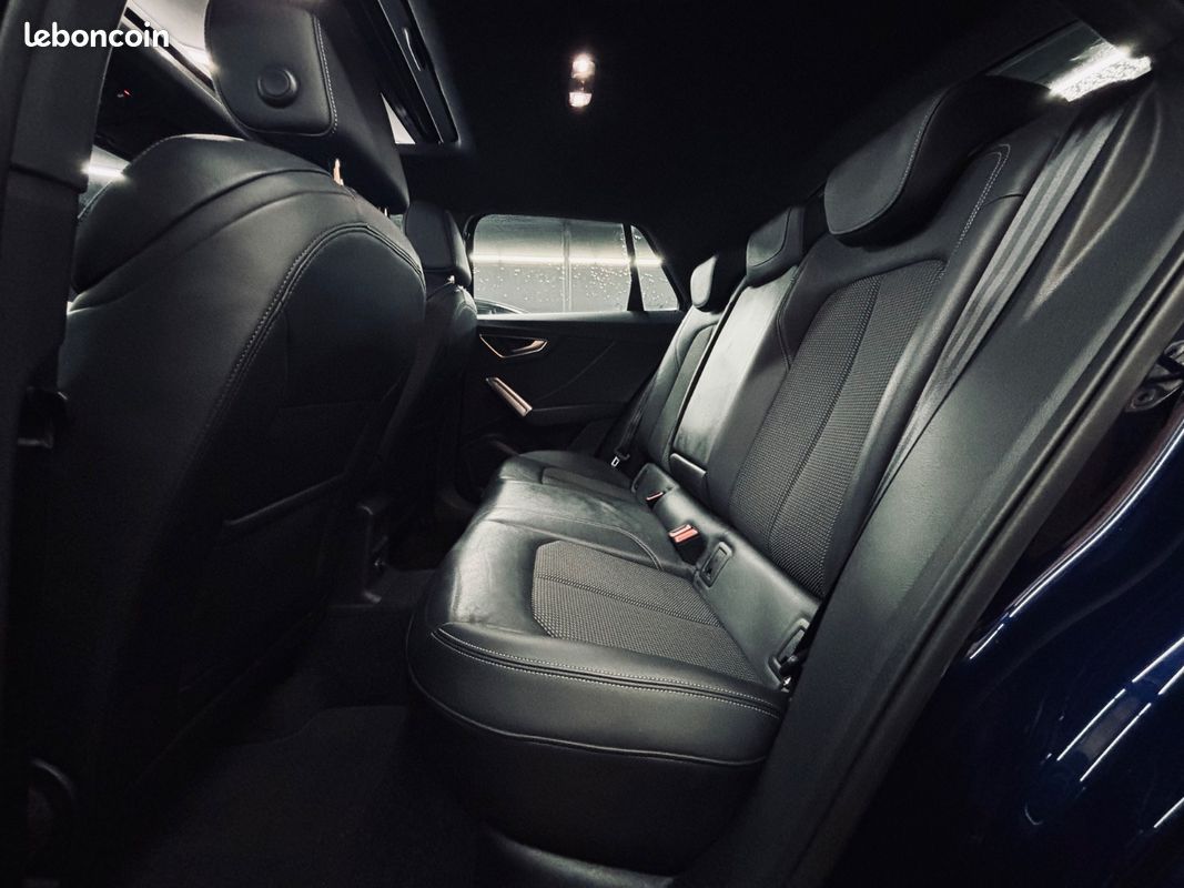 Audi Q2 35 TFSI 1.5L 150CH S LINE + ENTRETIEN CONSTRUCTEUR + TOIT OUVRANT + CARPLAY + CAMERA DE RECUL + GARANTIE 12 MOIS (image 11)