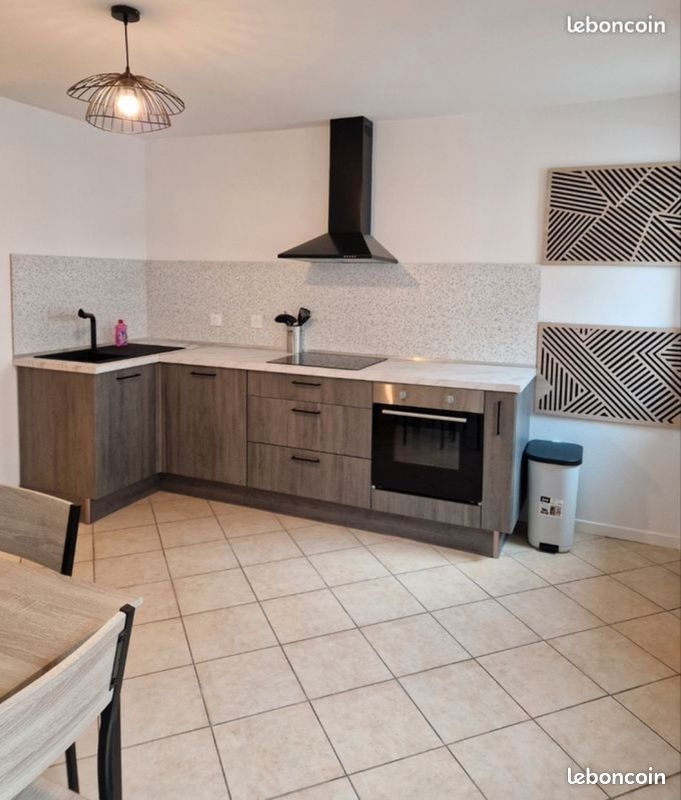 Appartement 4 pièces 37 m² · à Commentry · 37 m² · 500 €/mois