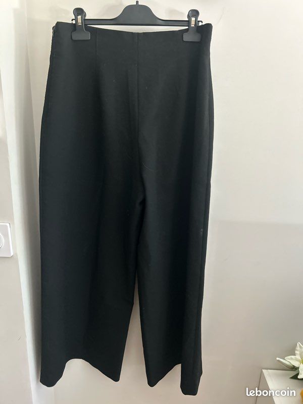 Pantalon fluide/ léger à jambes larges Zara pour femme taille 40/L (image 2)