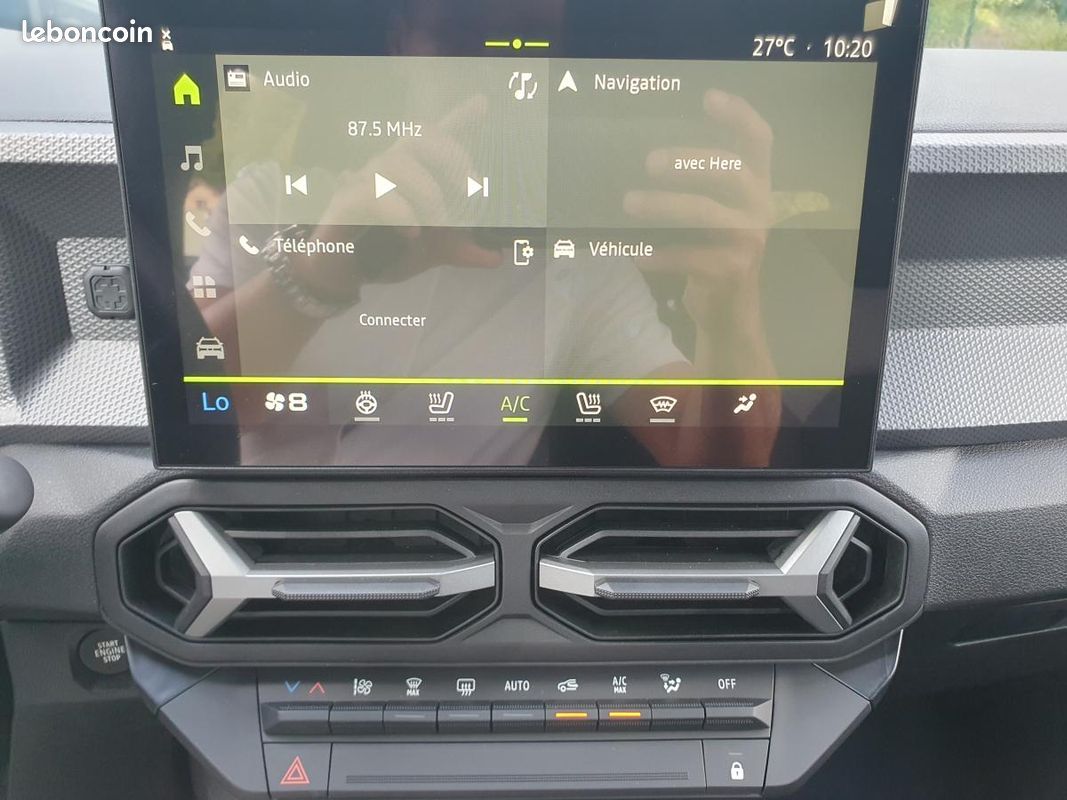DACIA DUSTER 1.2 ECO-G - 120 III SUV Journey (image 13)