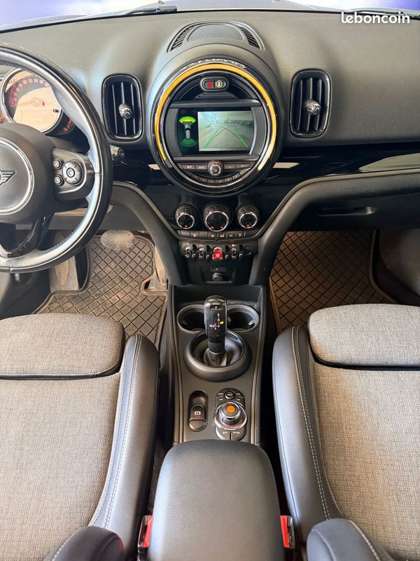 MINI Countryman 2.0 D 150ch Longstone - 2019 - 73 016 km - CarPlay - Toit ouvrant (image 16)