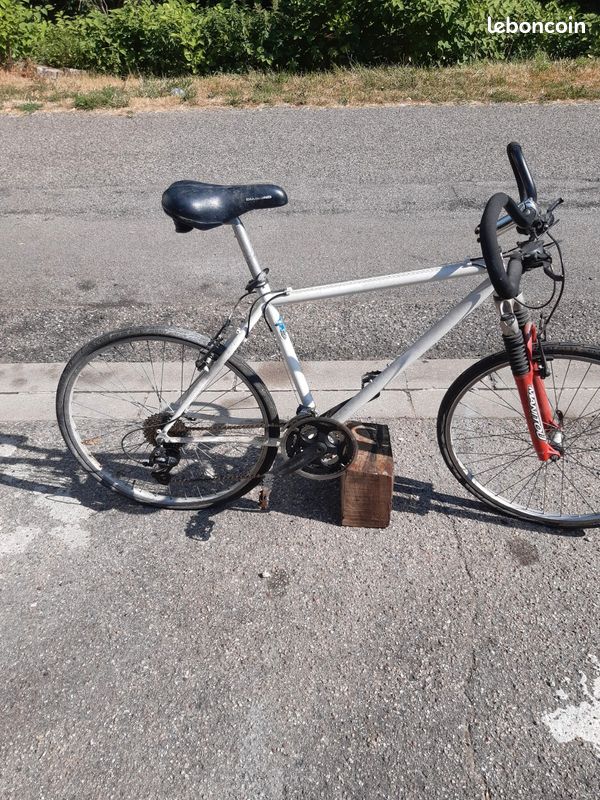 Vélo de route (image 1)