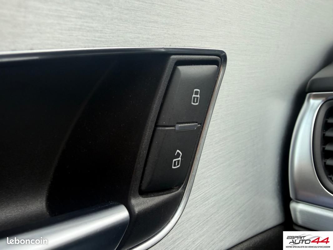 Audi A6 V6 3.0 TFSI 300 Quattro S line S tronic A (image 28)