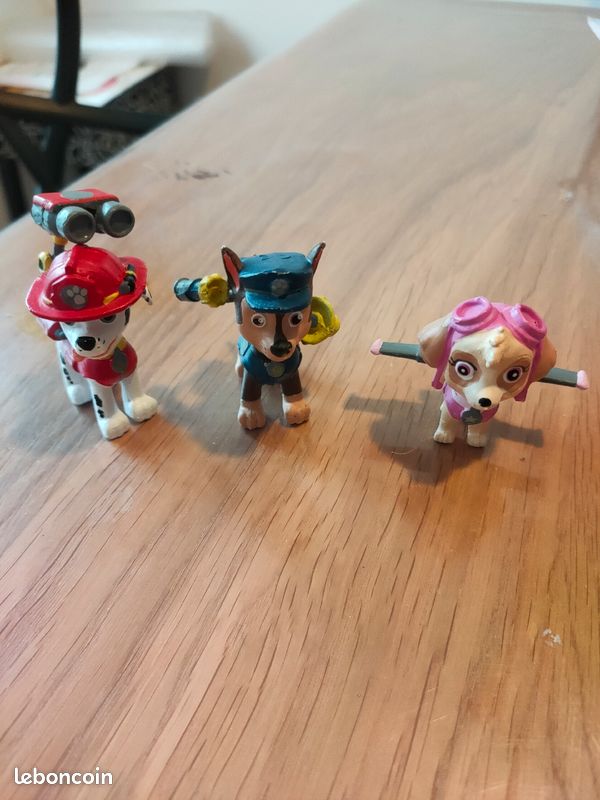 Vend lot figurine pat patrouille (image 1)