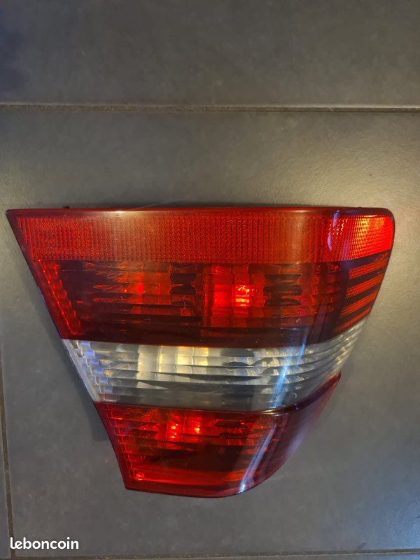 Piece Feu E46 320d berline phase 1 (image 1)