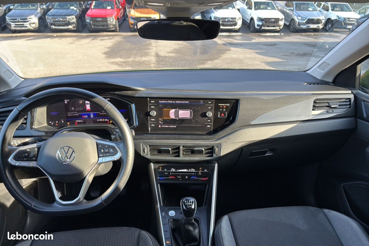 Volkswagen Taigo TSI 115 EDITION CAMERA KEYLESS (image 3)