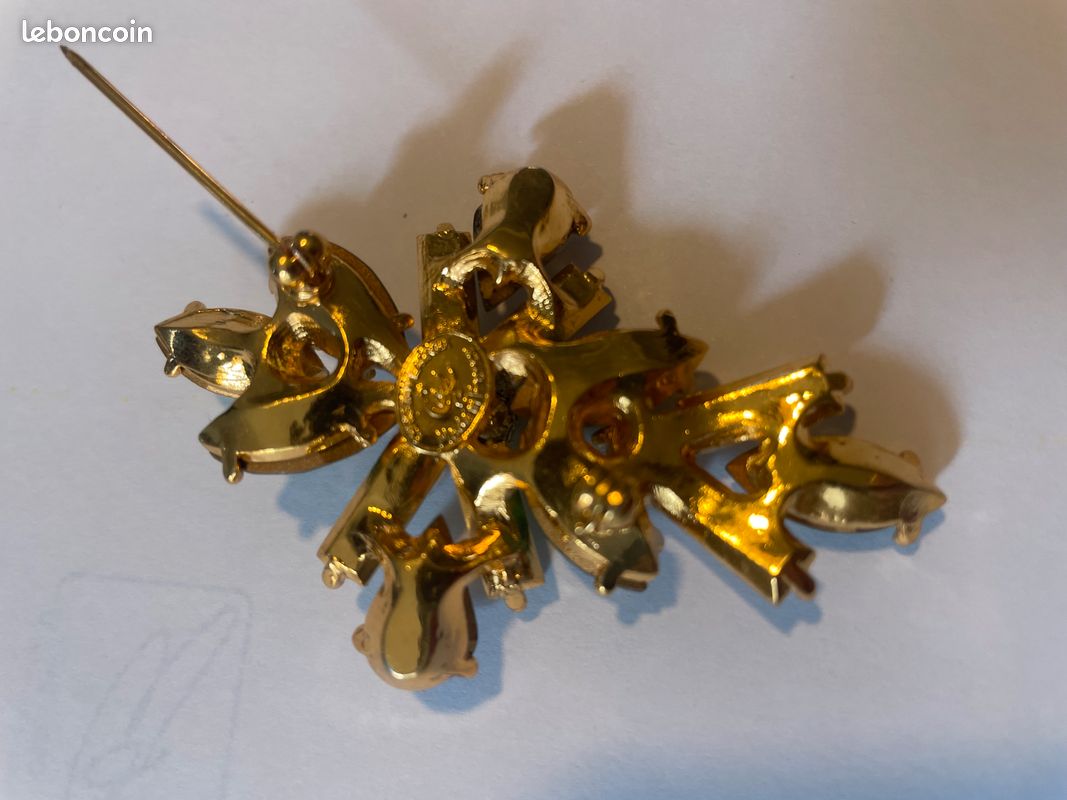 Broche Croix Rose Gold Chico's Avec Strass – Neuve Avec étiquette – USA